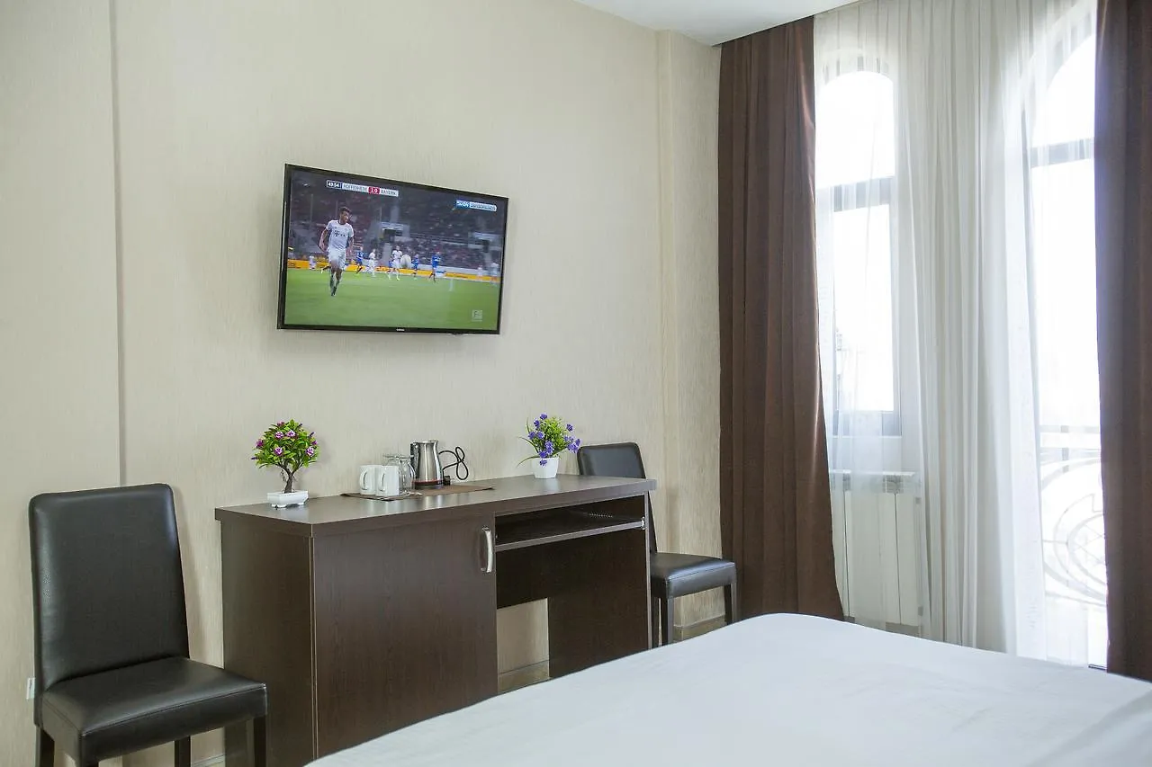 Hotel Ire Palace Batumi 3*,