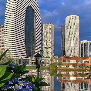 Alliance Palace باتومي